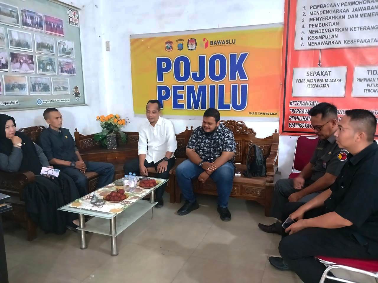 Gambar Utama