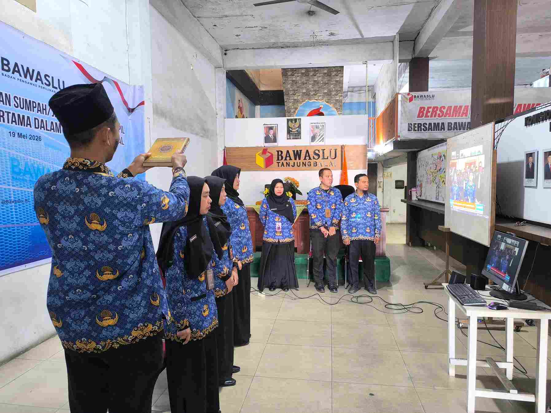 Gambar Utama