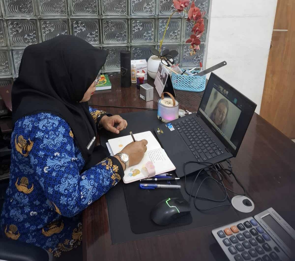 Gambar Utama