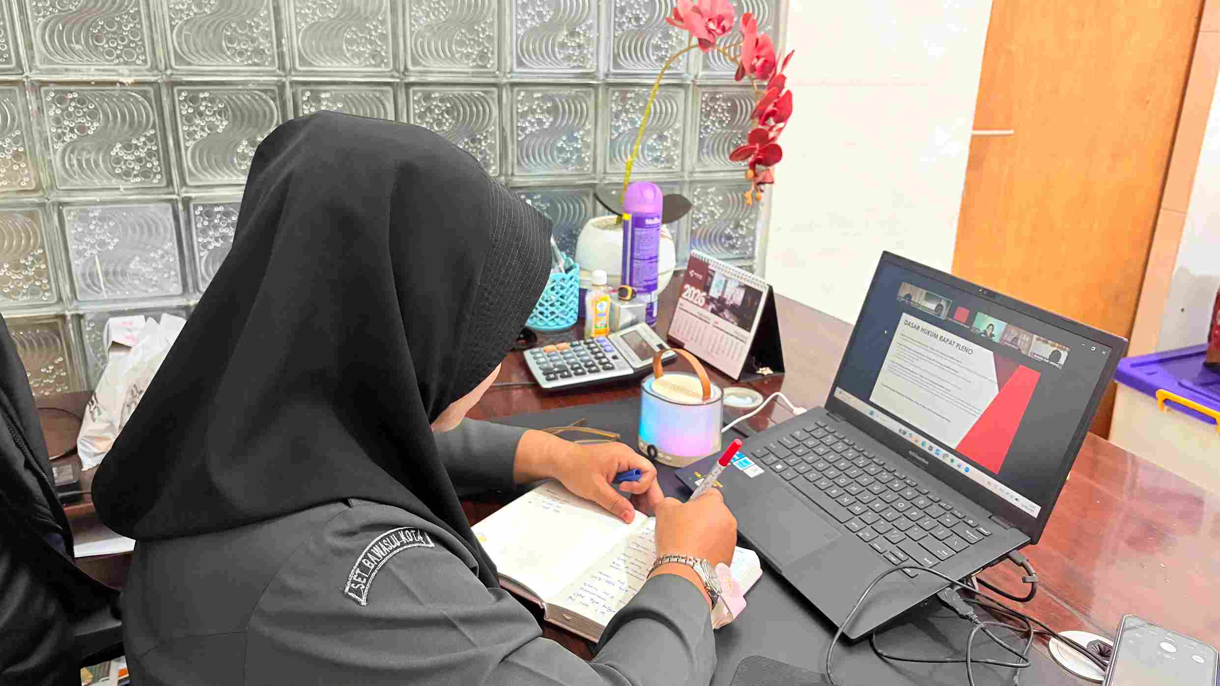 Gambar Utama