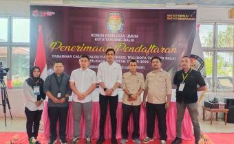 Gambar utama