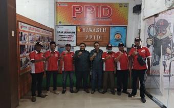 Gambar utama